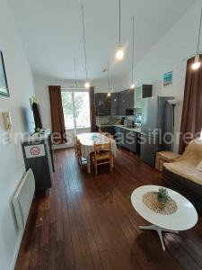 Appartement Saint Palais sur Mer à 100 mètres de la plage à Saint-Palais-sur-Mer